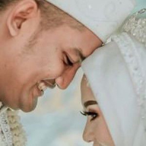 Tuty Naura Yasmin profile icon