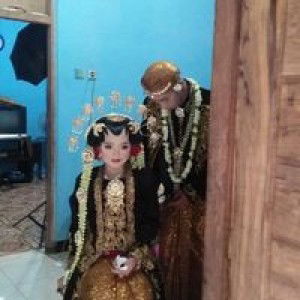 Anik Musyarofah profile icon