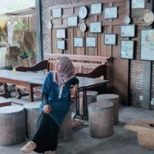 Siwi Tri Wijayanti profile icon