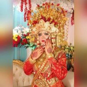 Leli Suryani II profile icon