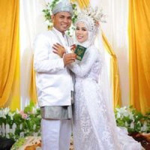 Adhellia profile icon