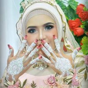 Dian Nuryati profile icon