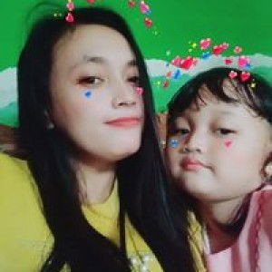 Khamiliya Fitri Qumairoh profile icon