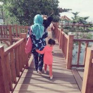 Riska Rizkia N profile icon