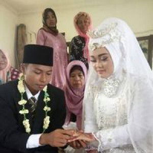 Cucu Darmut profile icon