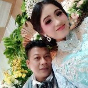 Fitri Nurhayati profile icon