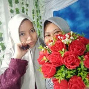 Nisva Azizah profile icon