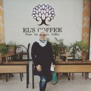 Indah Tri Mawarni profile icon