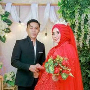 Ratna Wahyuni profile icon