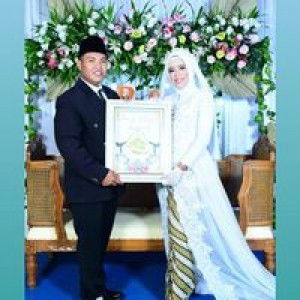 Iin Putri Anjarwati profile icon