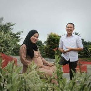 Neny Hardiyani profile icon