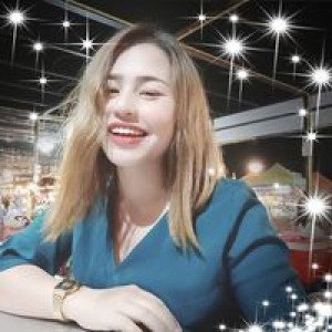 Momay Ananyaporn profile icon