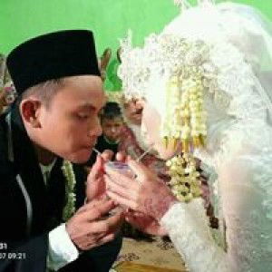 Ayy Muarif profile icon