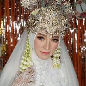 Indah Nurr Safitri profile icon