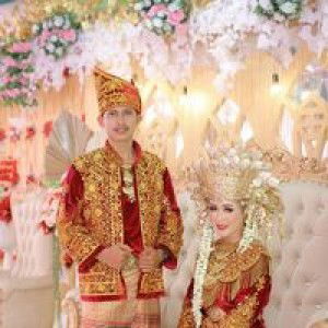 Renny Aprilianti profile icon