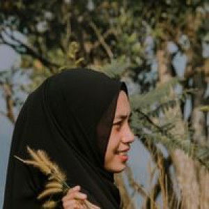 Siti Robiah profile icon