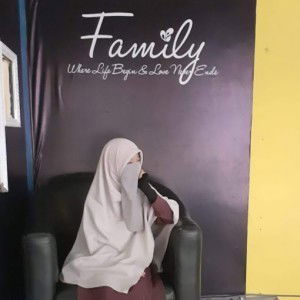 Ratna Indah Susanti profile icon