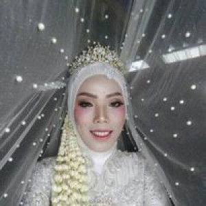 May Sinta profile icon