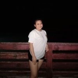 Crislyn Escobal profile icon