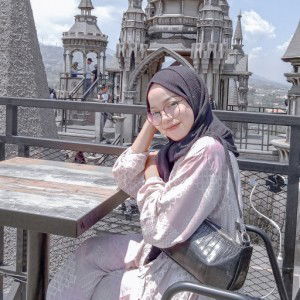 Rosanti Asri profile icon