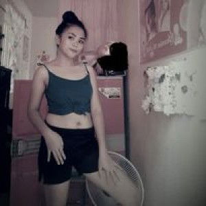 Princess Izzy Almojuela Cariño profile icon