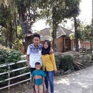 NayaNika profile icon