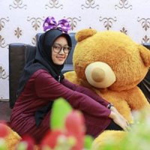 Yola Indriani profile icon