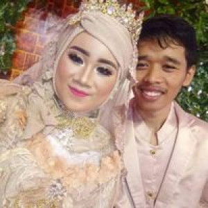 Rini Bahtiar profile icon