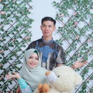 Reni Andara profile icon