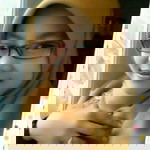 Murni Dewi profile icon