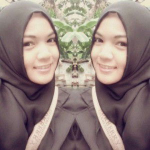 ayu triana resti profile icon