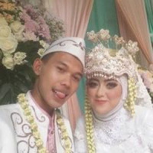 Yuli Rahmawati profile icon