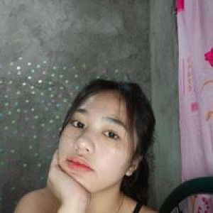 Danilyn Papiona profile icon