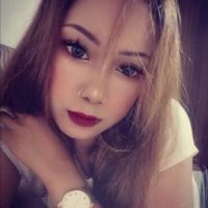 Nur Reena profile icon