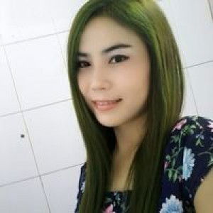 พลอย พลอย profile icon