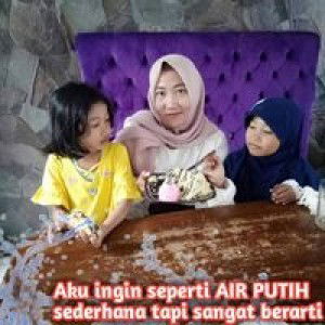 Ajeng Muzdalifah Maharani profile icon