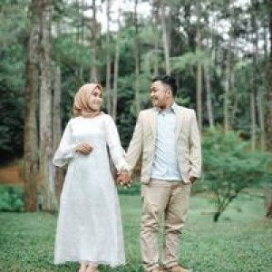 Dhiian Melanii profile icon