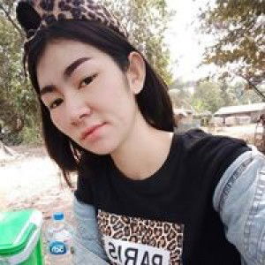 'เชอ ญิ๋ง' แม่สาว 'รถฟาง' profile icon