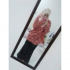 Nur Amira profile icon