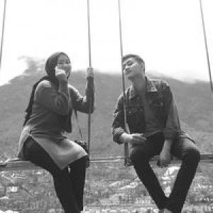 Reni Winda Sari profile icon