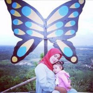 Mbyy Thalia profile icon