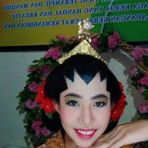 Khoirul Kumaisah profile icon