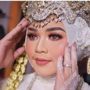 Frischa Widya profile icon