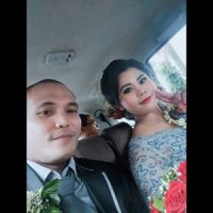 Nia Daniaty Nainggolan profile icon