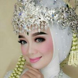 Dede Putri Nuraida profile icon