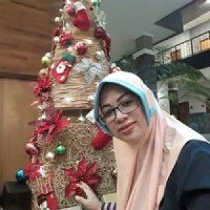 Lili Juniyati profile icon