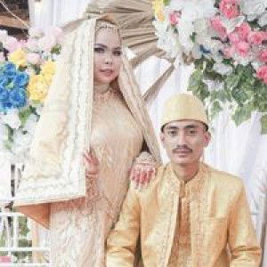 Essy Asyhifa profile icon