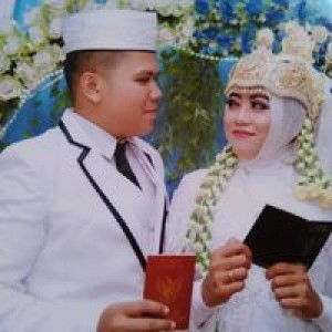 Nur Atika Sari profile icon