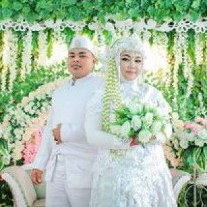 Iis Dayanti profile icon