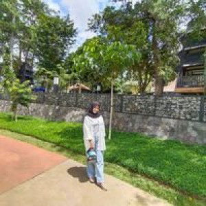 Wina Nurhaeni profile icon